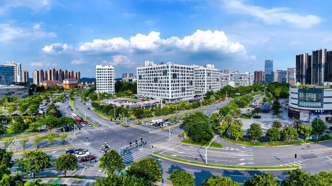 知识城腾飞园 贾自豪.jpg