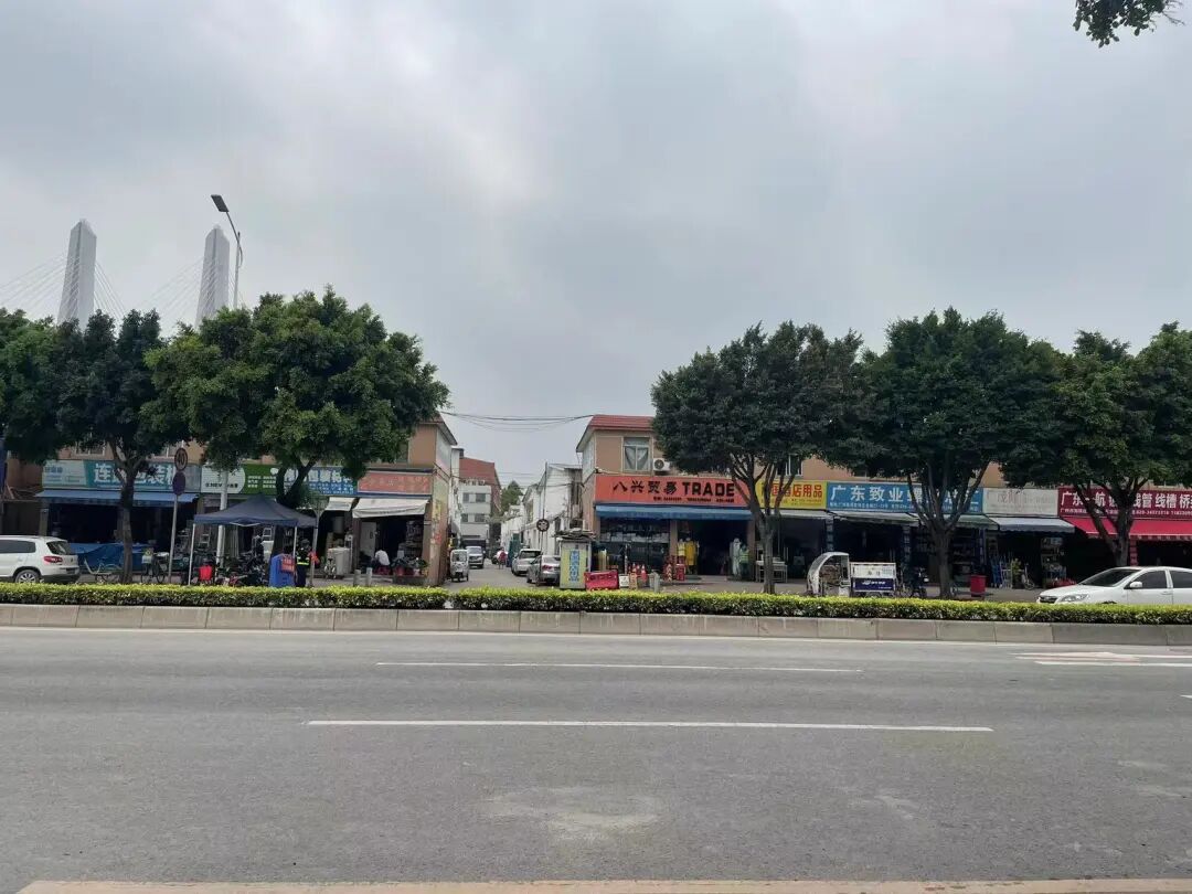 海珠中国铁建西派粤府多少钱一平？什么时候交楼？