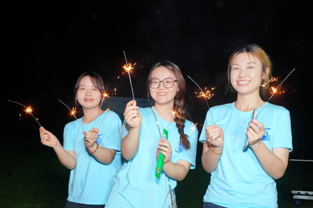 活动 | 五载荣光映天盛，跨境启航创辉煌！！！