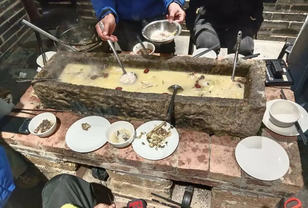 石槽锅。受访者供图