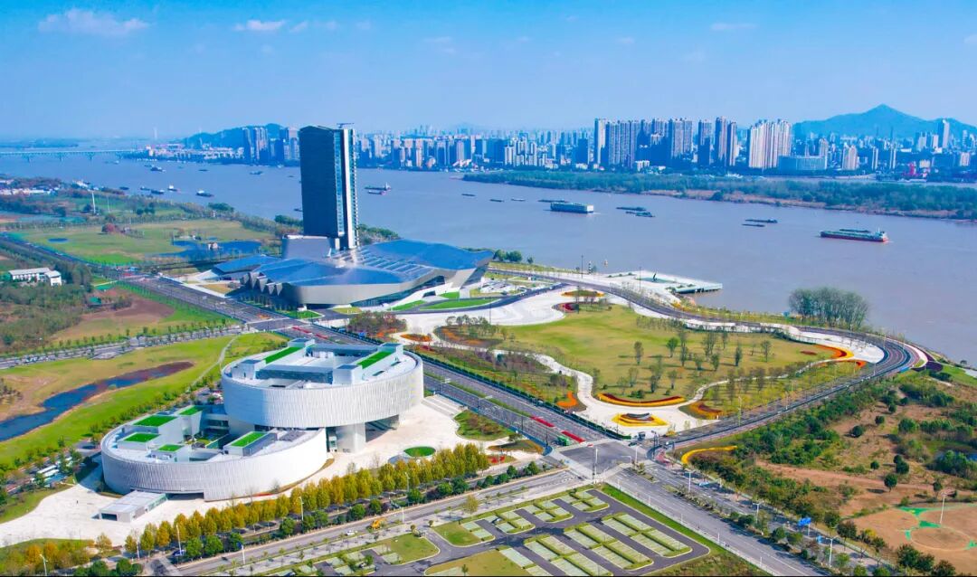 ��ɽ���п���