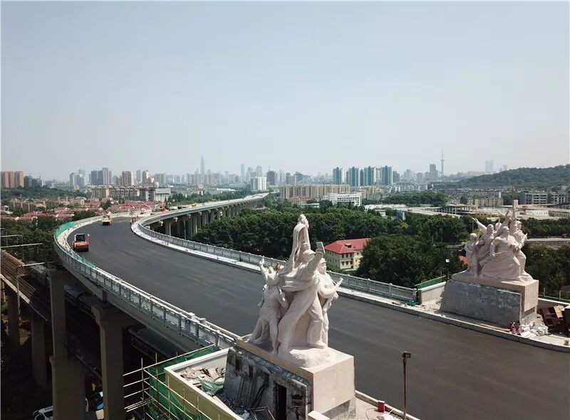 南京长江大桥封闭20个月！桥上的每个“标志”都是我思念你的理由