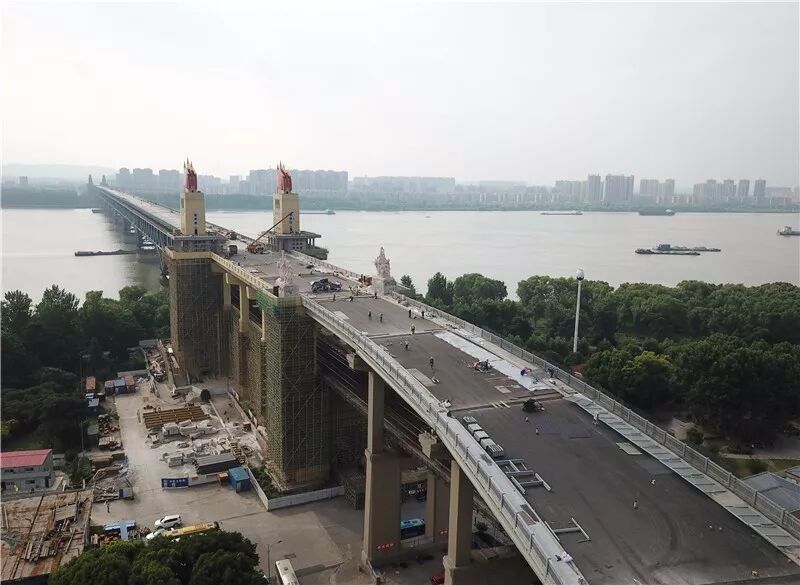 南京长江大桥封闭20个月！桥上的每个“标志”都是我思念你的理由