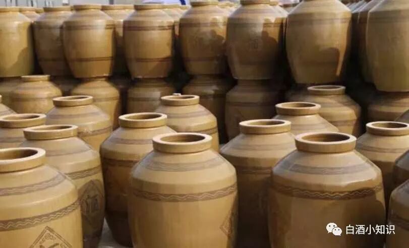 白酒存放陶瓷缸的最佳选择！是无釉好？还是有釉好？