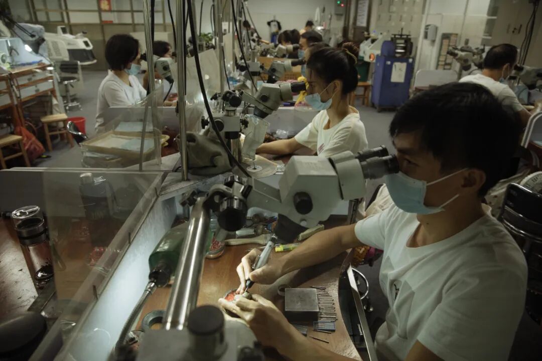 珠宝专业就业率100%校领导称很痛苦
