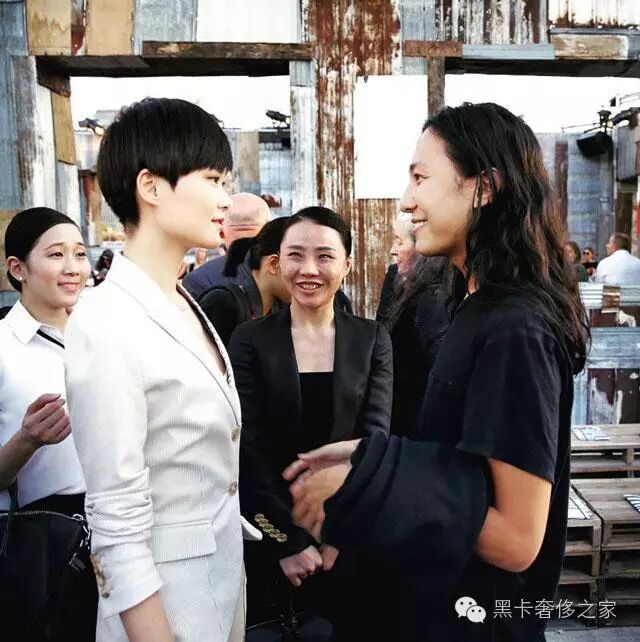 李宇春×王大仁下一件刷爆你屏的网红t就是它