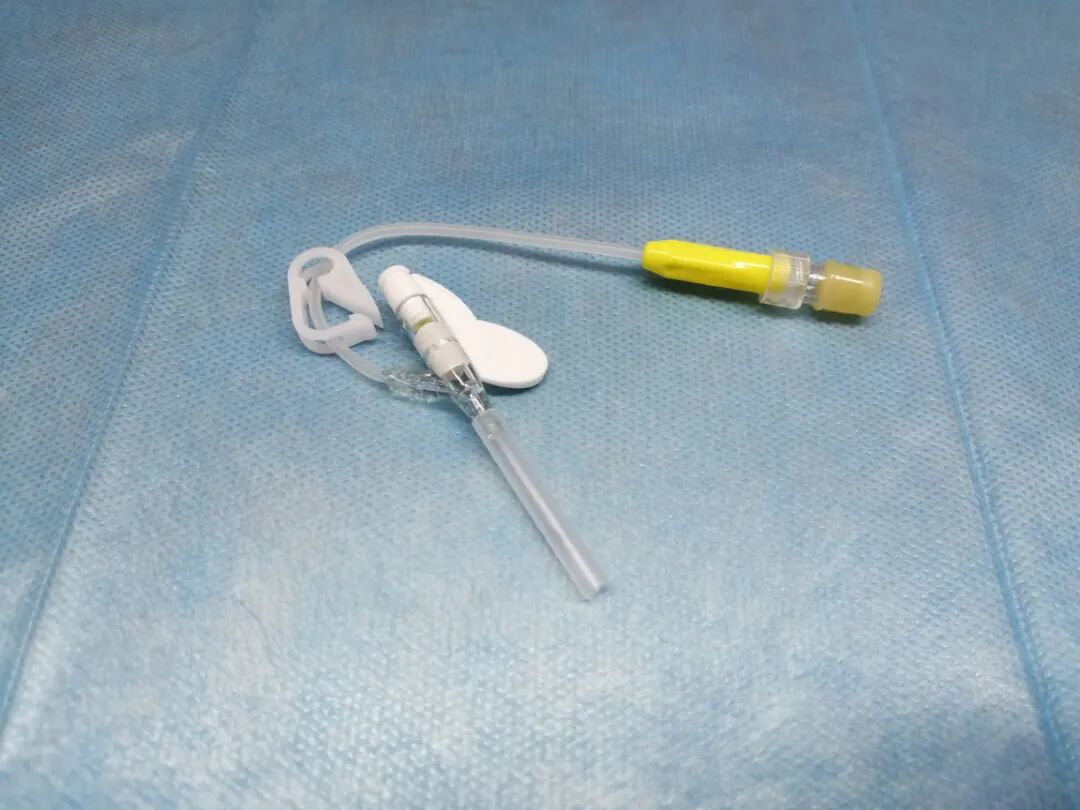 为什么要用留直针【科普】为什么孩子连着几天“挂瓶”，得用“静脉留置针”（“软针”）？_https://www.jmylbn.com_新闻资讯_第2张