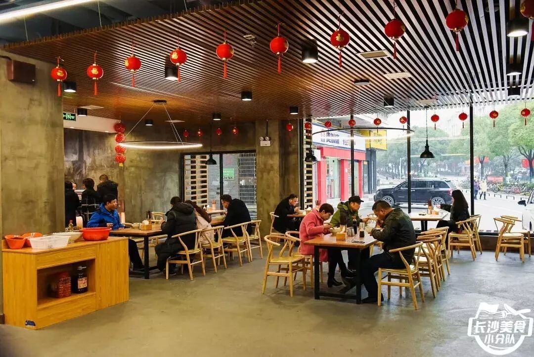 一个在四川生活了20年的湖南妹子是如何爱上“嗦粉”这件事的？