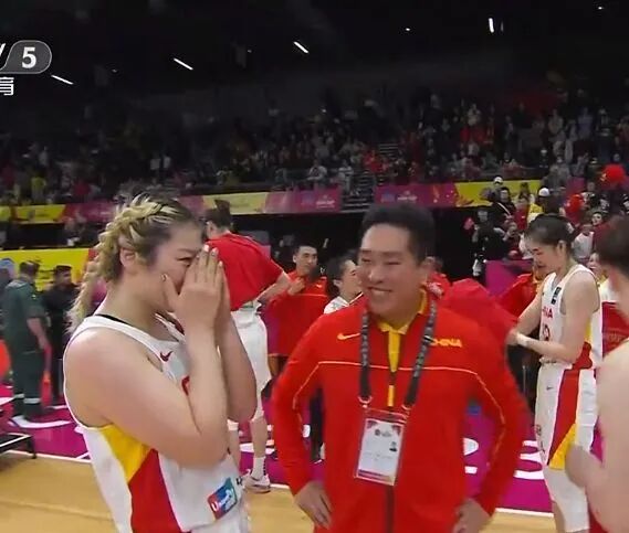 【九州风雅颂】陈昌华《亚洲女篮的大姐大重登巅峰》（杨建松诵）（图6）