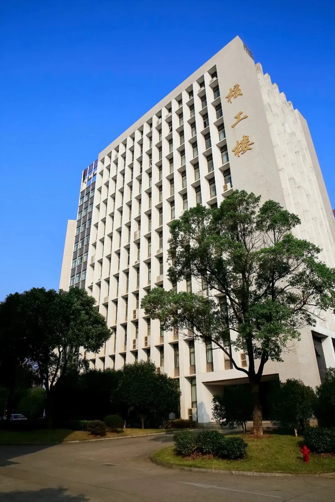 东华理工大学8204在哪里