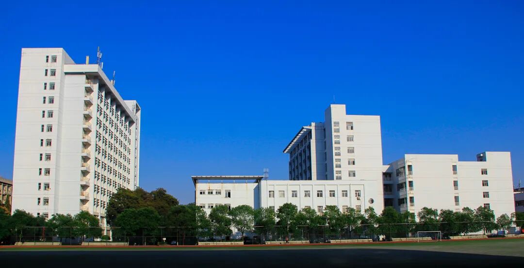 东华理工大学8204在哪里