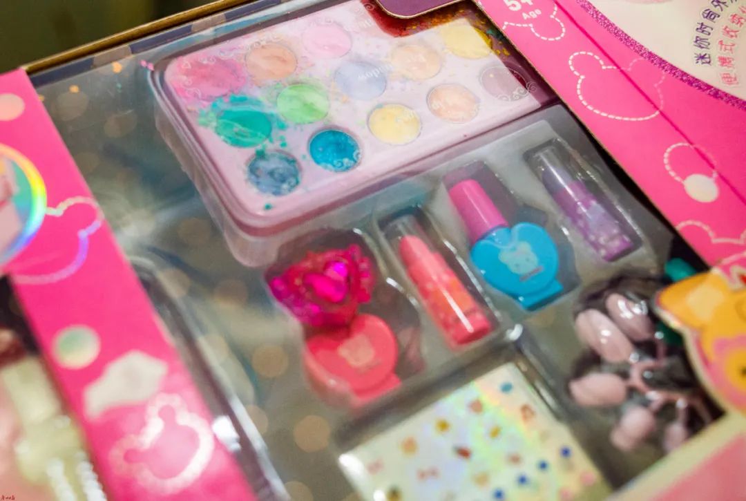 聚美优品化妆品是正品吗_唯品会的化妆品是正品吗_健康化妆品品牌