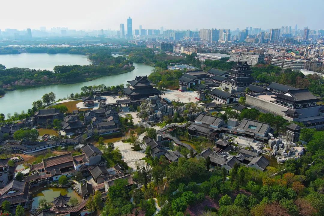 增城阳光城翡莉花苑准现楼，建面75㎡~95㎡