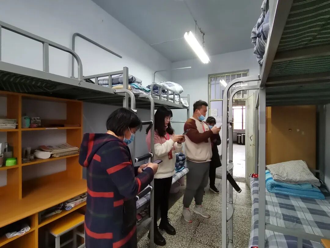 校园动态郑达实验学校开展春季学期首次环境卫生联合大检查