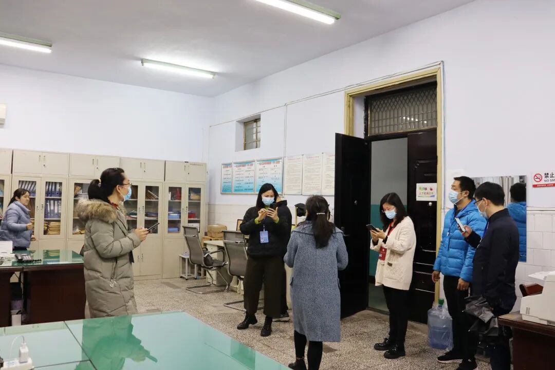 校园动态郑达实验学校开展春季学期首次环境卫生联合大检查