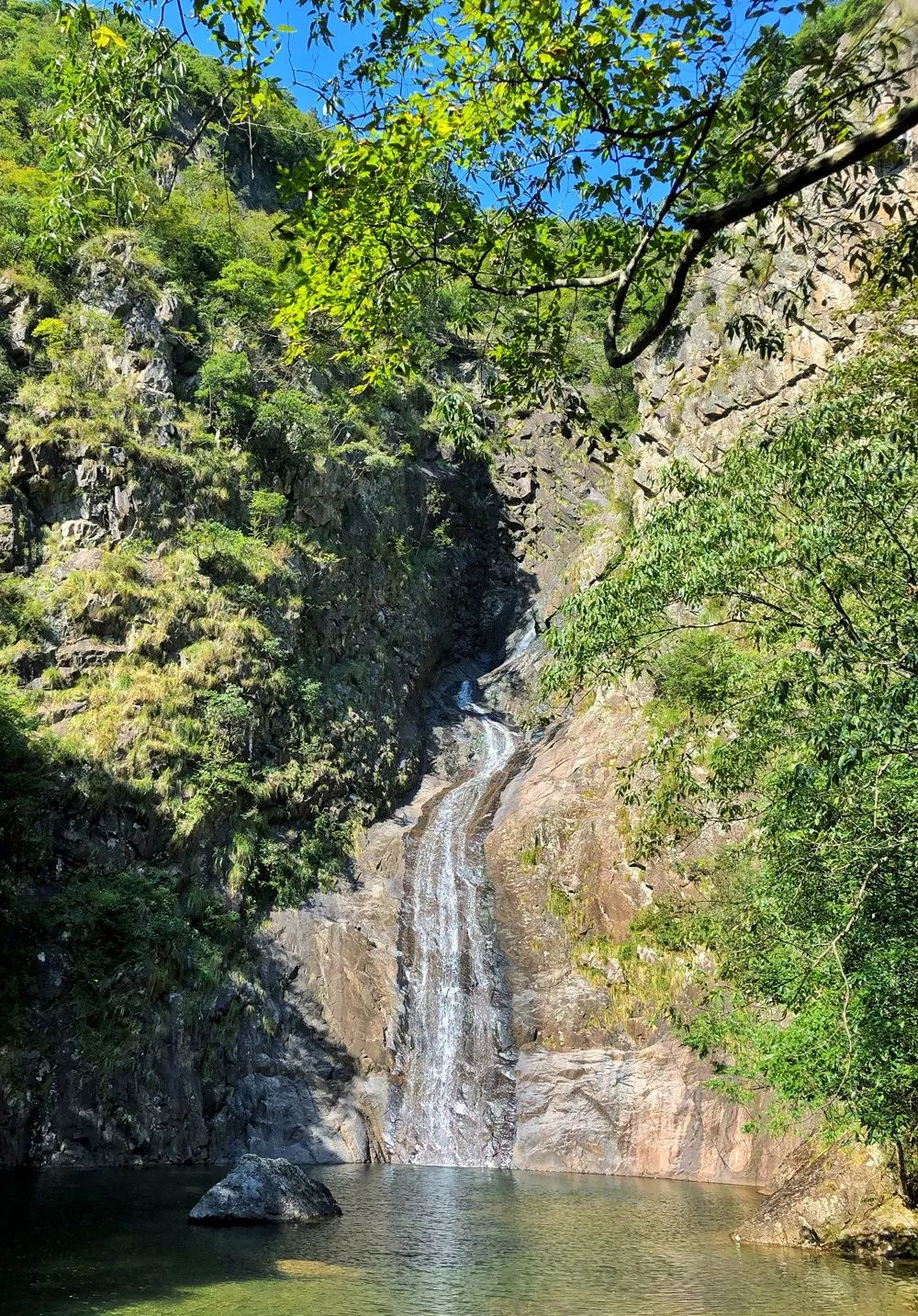 別再去西湖了，杭州周邊這些寶藏景點清涼又驚艷！ 旅遊 第25張