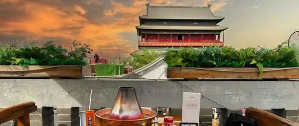 Beijing Evening Walking Tour: Hidden Hutong Discovery Walk & Food Journey 外宾入境游【北京夜游】隐秘胡同探索漫步 & 美食之旅
