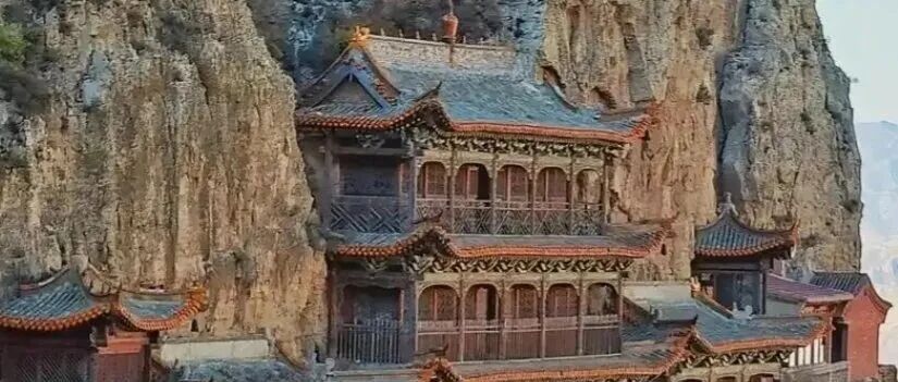 Datong: Datong Local Day Tour: Grottoes & Hanging Temple (Tour Code: DT02)