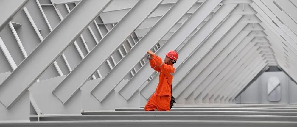 关于中国经济，部长权威话丨易纲：保持金融总量适度　着力稳企业保就业