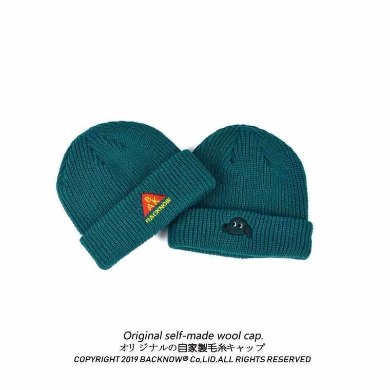 今年秋冬必入的4款帽子 百搭洋气还显脸小 她读 微信公众号文章阅读 Wemp