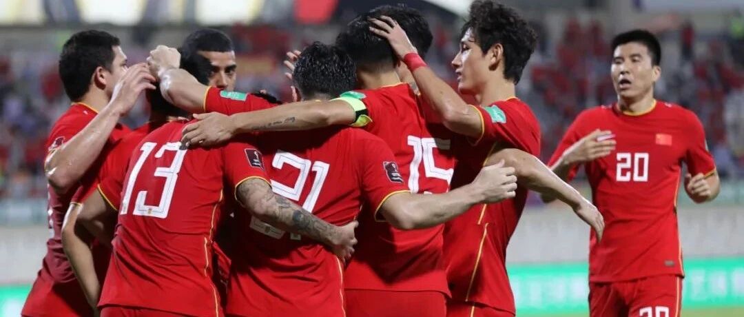 国足归化全首发平强敌，早这么踢不就完了！