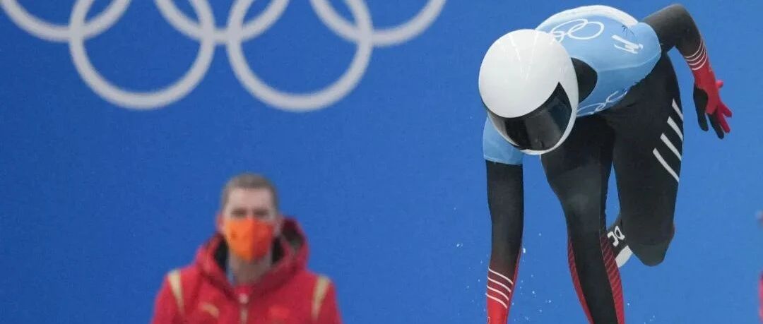 旗手赵丹亮相暂列第四！她的项目曾因太危险“三进两出”冬奥会