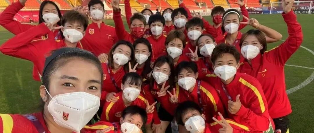 看哭了！这才是铿锵玫瑰！