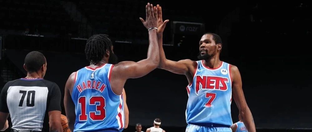 哈登篮网首秀即三双，最尴尬的却不是火箭……