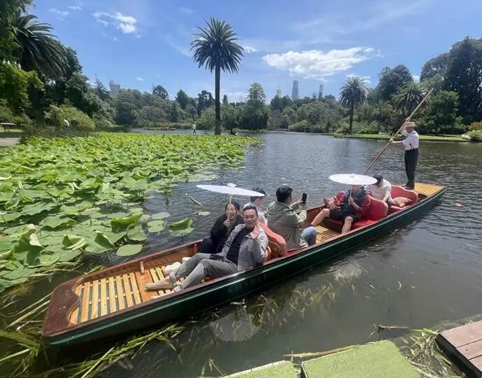 mmexport1764908623999