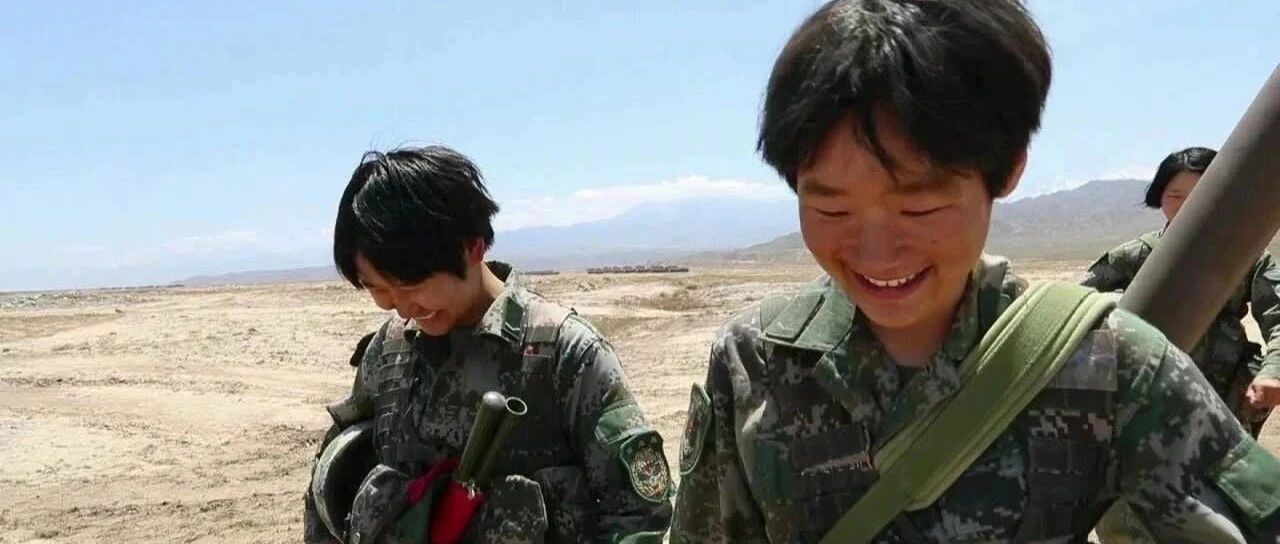 风沙面膜、泥浆浴，这就是军人最美的样子！