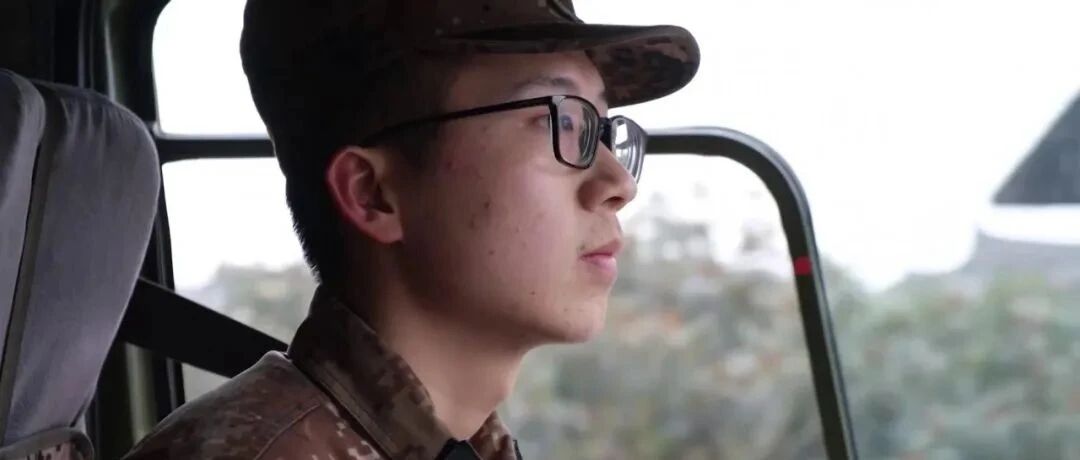 两次报名应征只为当一名汽车兵？背后故事泪目了……