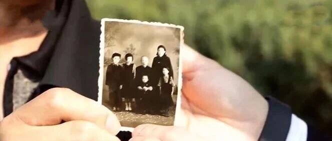 泪目！父亲牺牲在朝鲜战场，只留下一张不完整的“全家福” ……