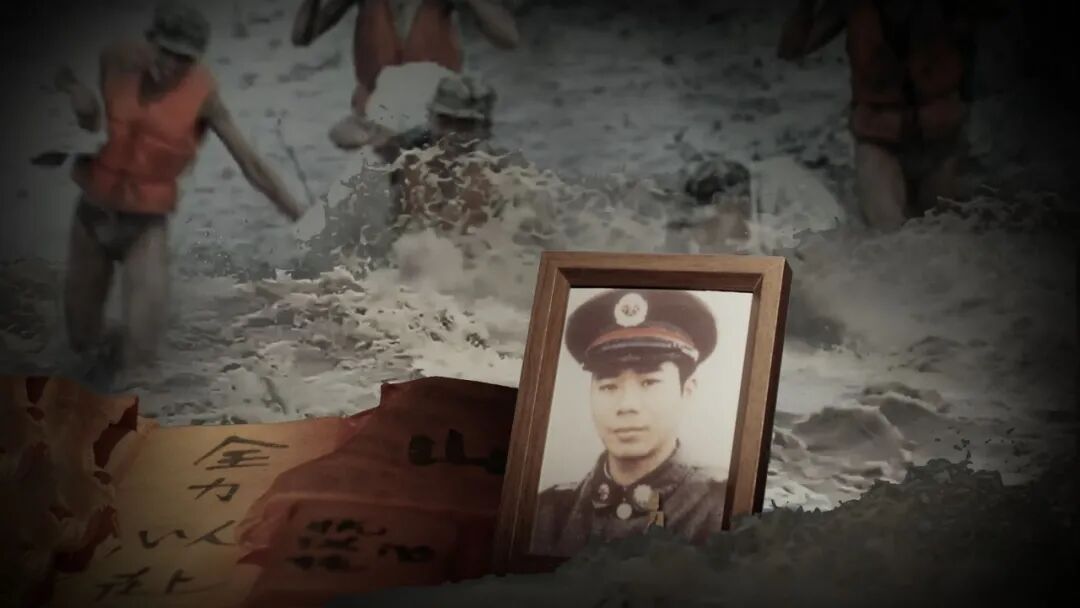 他是"李向群班"班长,休假期间请缨上一线!-友友