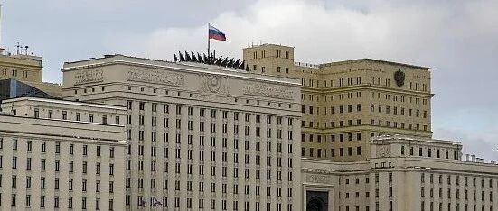 “人类首次实战使用”！俄军动用高超音速导弹，摧毁乌地下弹药库