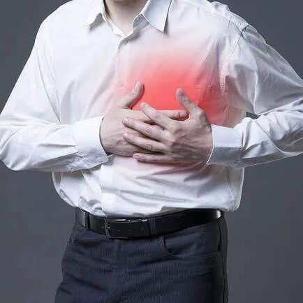 吃得太饱容易诱发心梗！这些伤害心脏的习惯，还有很多人在做…