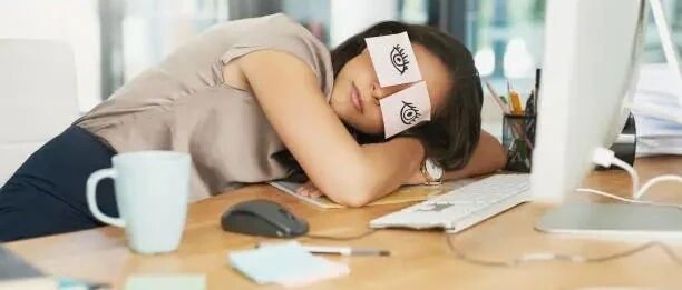 坚持午睡，五大好处不请自来！但这5个误区，却会让你越睡越伤身，太多人中招