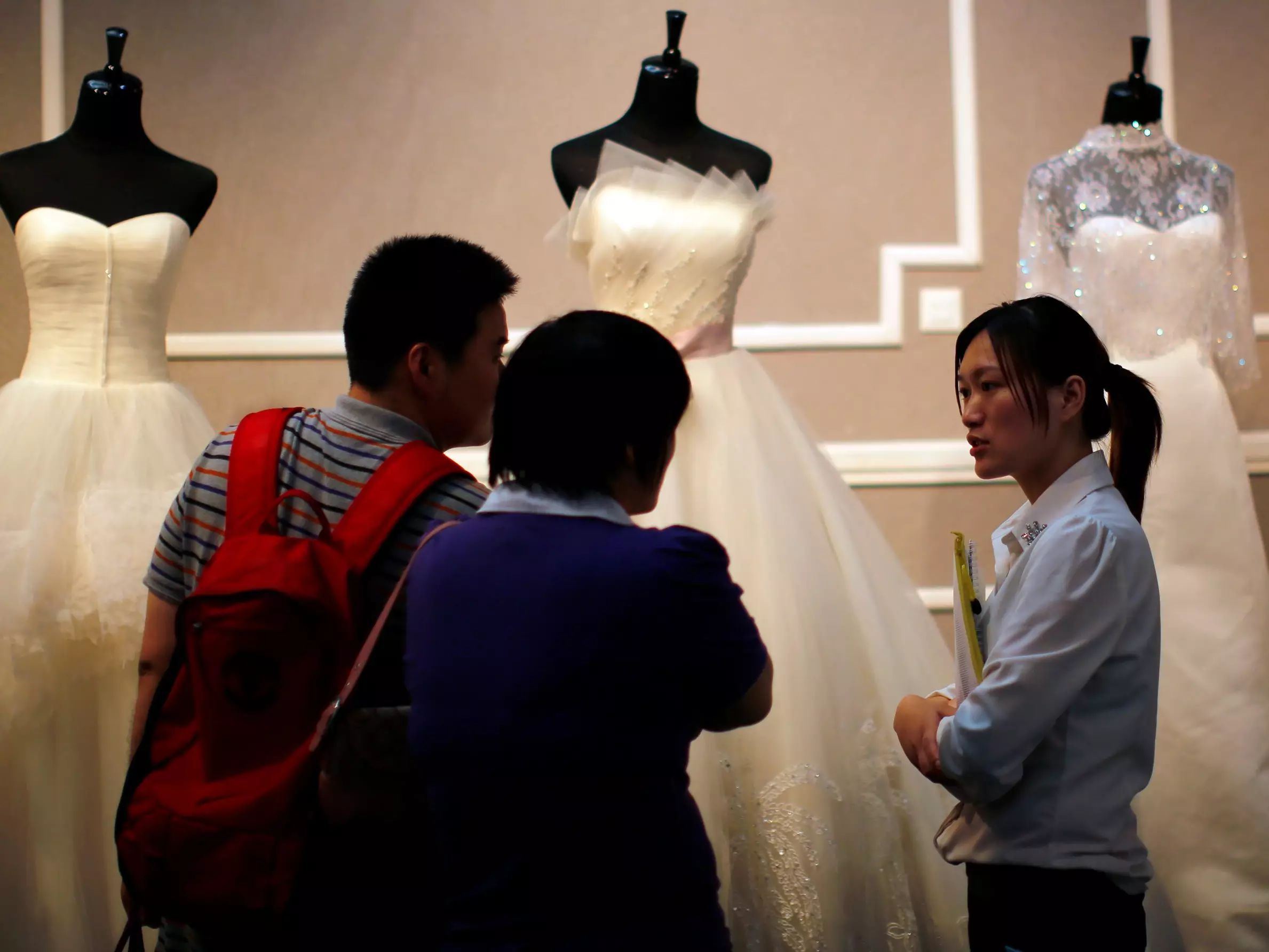 憤怒的中國妻子們正在僱傭"小三獵手"來監視丈夫