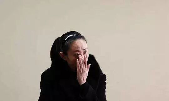 为何有人恶毒侮辱江歌妈妈？他们想要“完美受害人” (组图)