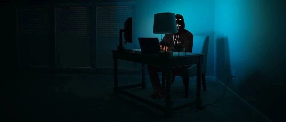 热点丨灵异！又一灰色产业链曝光！一名女留学生去世后，“她”还在不断交作业！