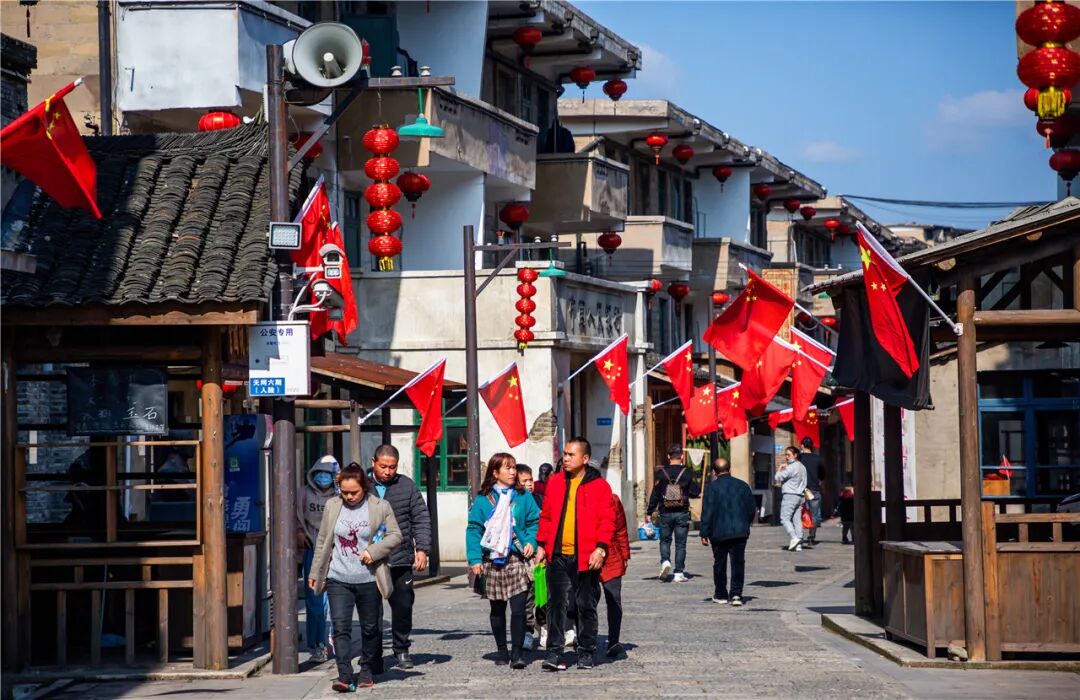 ���´��߻��㡿������ͭ����ɽ ���������˲�ͣ��