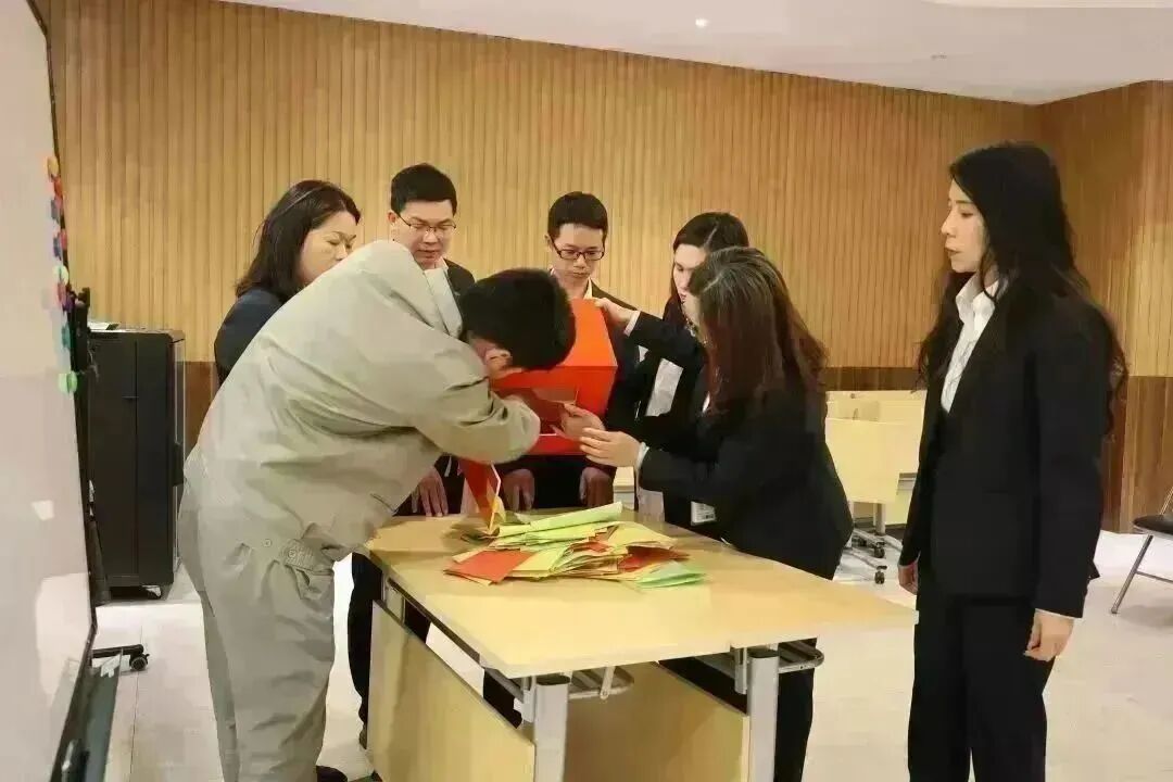 桂林南药工会委员会第三届职工代表大会暨工会会员代表大会顺利召开