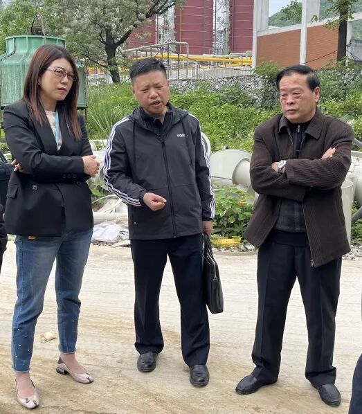 桂林市工商联党组书记、市委统战部副部长潘德辉一行莅临桂林南药调研指导工作