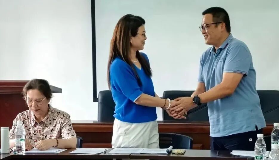 桂林南药当选桂林质协第四届会长单位，程琳代表企业兼任会长职务