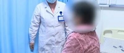 女子为入睡每天扛12小时沙袋，医生惊了...网友表示：有共鸣！