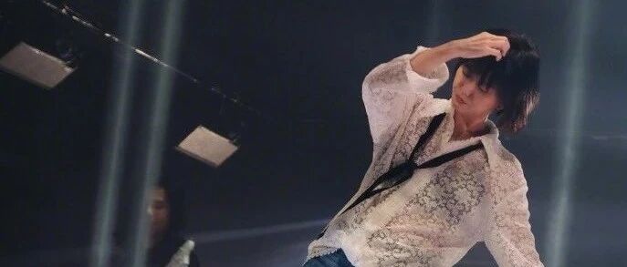 一小时点赞6亿！这个“冷门歌手”开线上演唱会，网友：我的青春终于返场