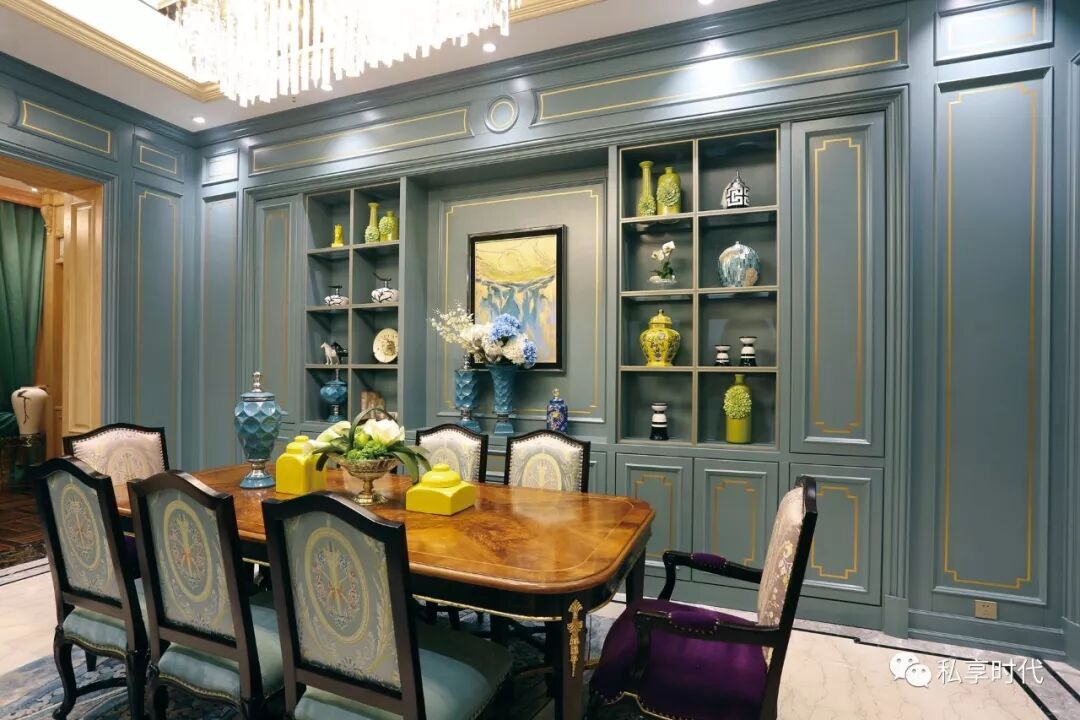 整木家居贴铜条，轻奢时尚品位高