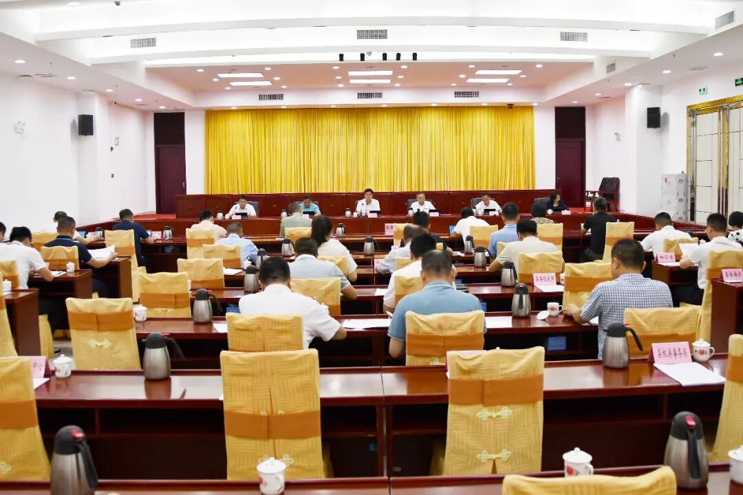 县委十四届第一百三十一次常委会会议召开