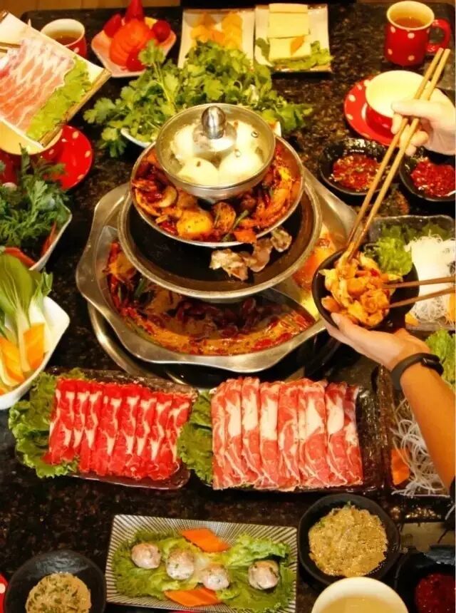 "宝塔火锅"哈尔滨居然也有!涮烤焖蒸 一网打尽!