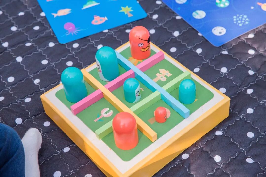 跳棋的正确玩法 两款桌游开团 | 桌游神器火星猪出新品啦：老少通吃的太空跳棋 or 3000种玩