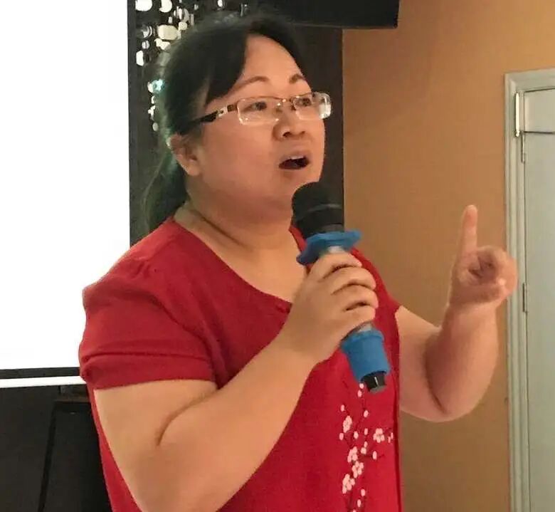 你相信一见钟情还是日久生情